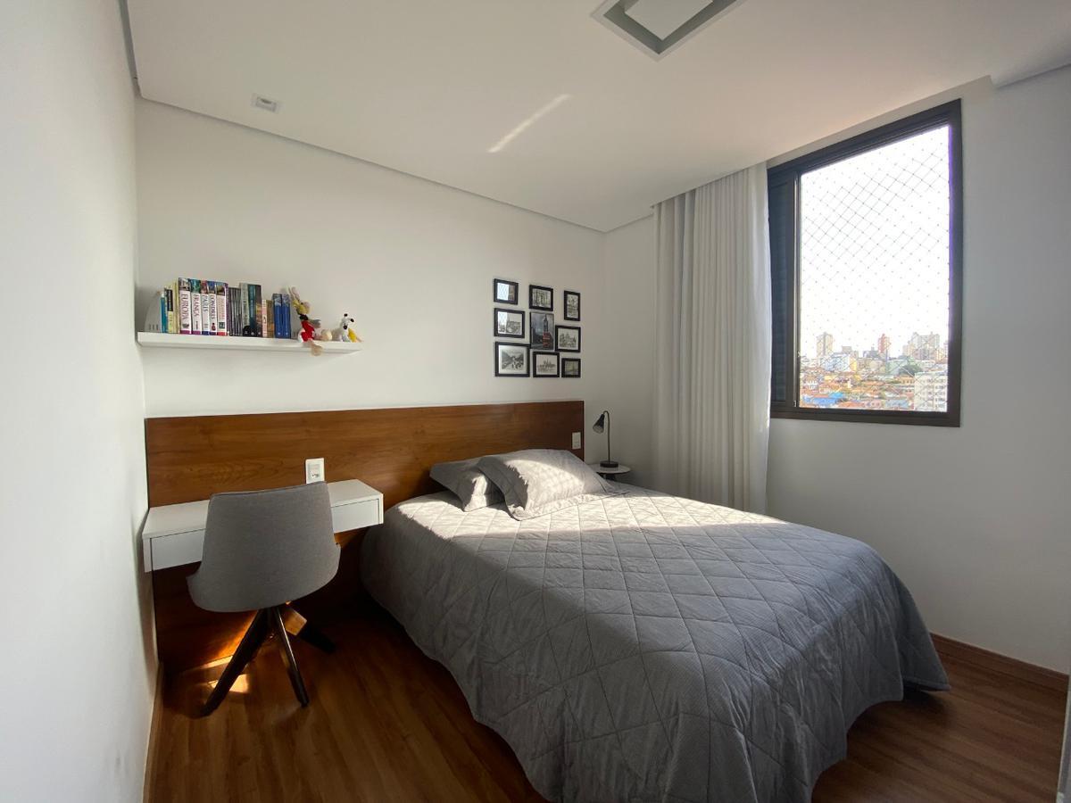 Cobertura, Sagrada Família, 4 Quartos, 5 Vagas, 1 Suíte