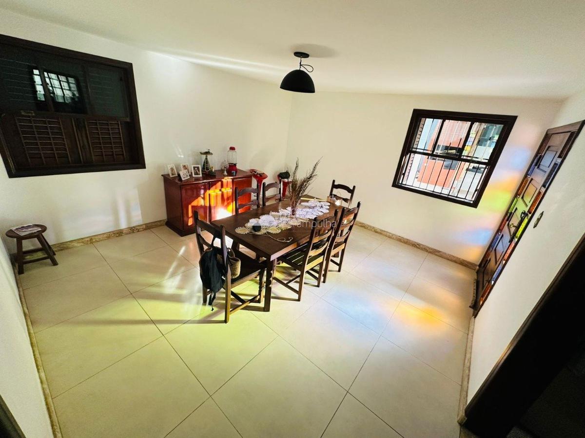 Casa, Santa Mônica, 3 Quartos, 6 Vagas, 1 Suíte