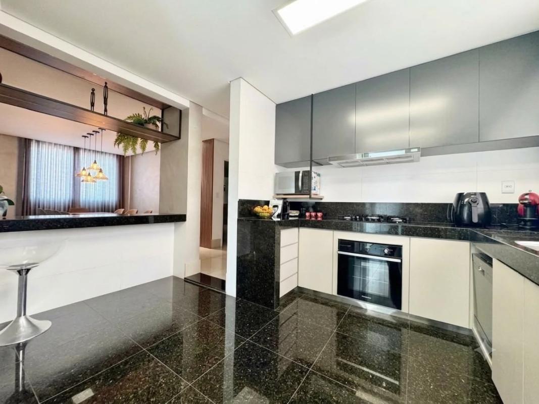 Apartamento, Castelo, 4 Quartos, 3 Vagas, 2 Suítes
