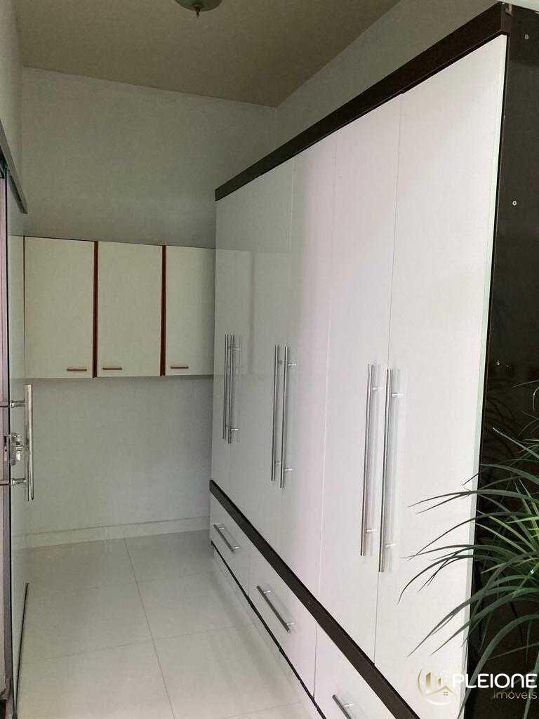 Fazenda, Centro, 5 Quartos, 2 Vagas, 1 Suíte