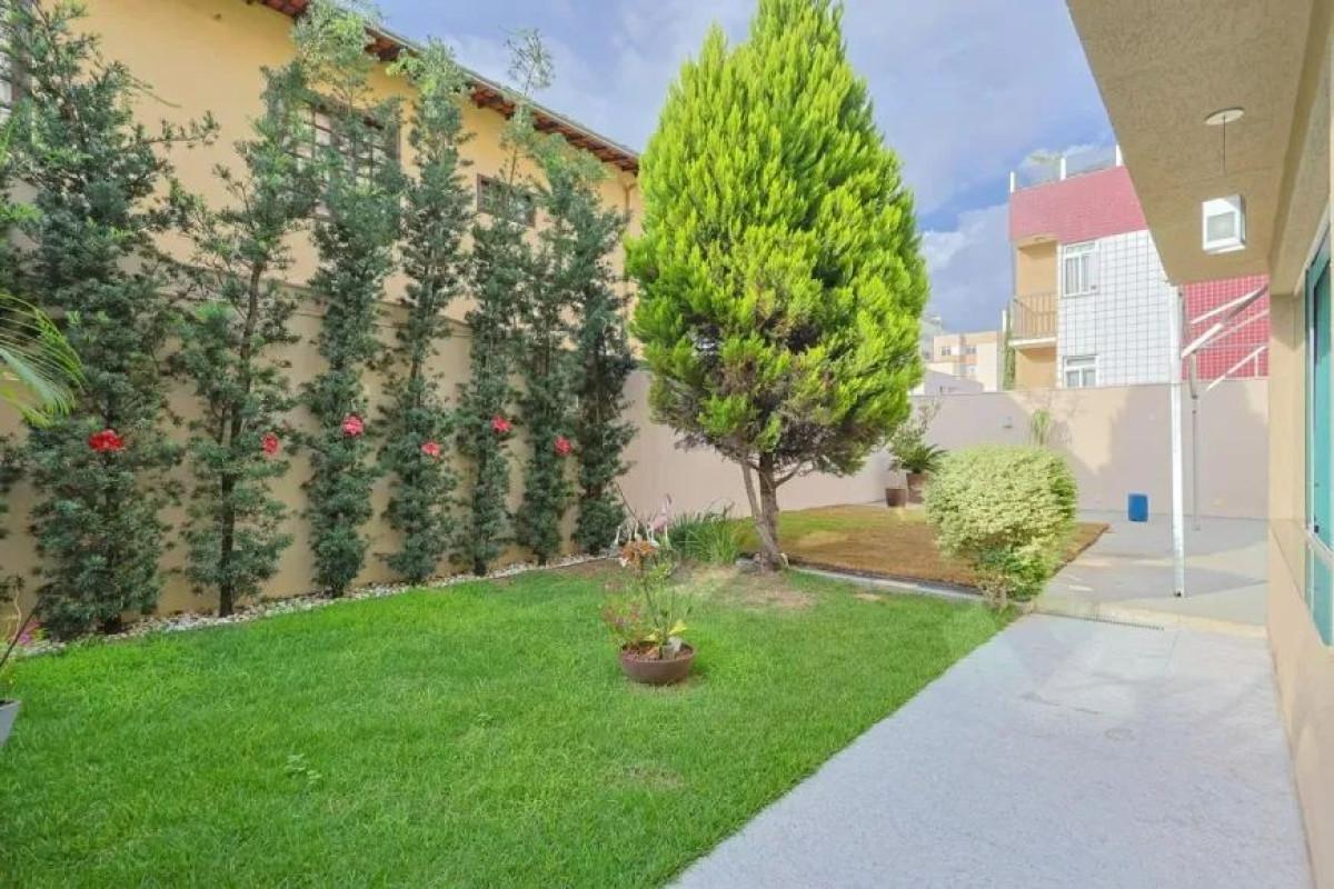 Casa, Castelo, 4 Quartos, 3 Vagas, 4 Suítes