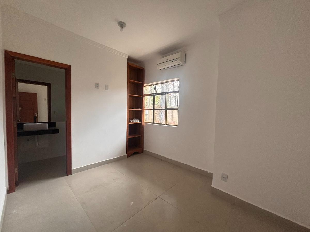 Casa, Planalto, 4 Quartos, 2 Vagas, 4 Suítes