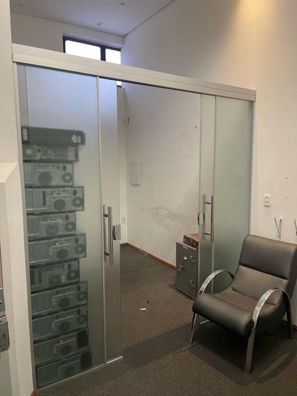 Andar, São Pedro, 0 Quarto, 3 Vagas