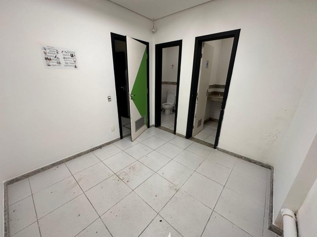 Loja, Funcionários