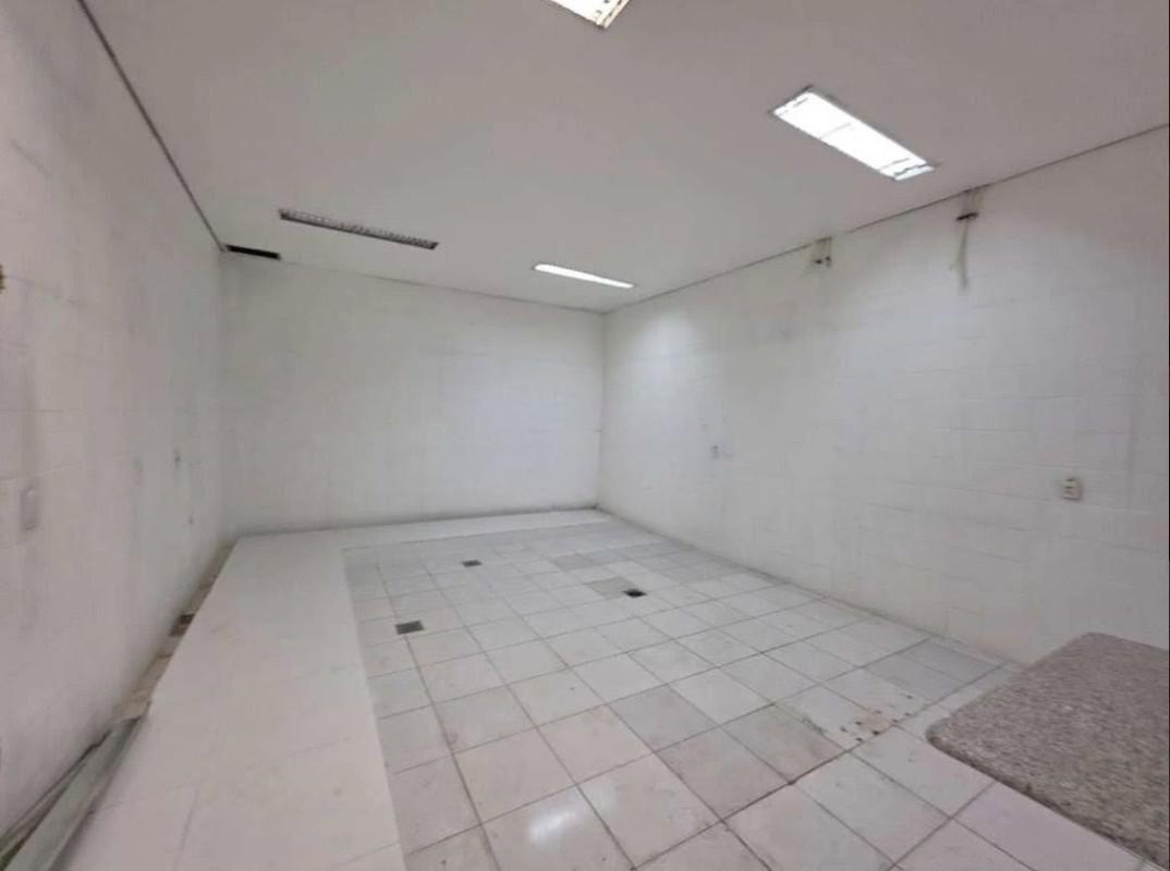 Prédio, Barro Preto, 1 Quarto, 0 Vaga, 1 Suíte