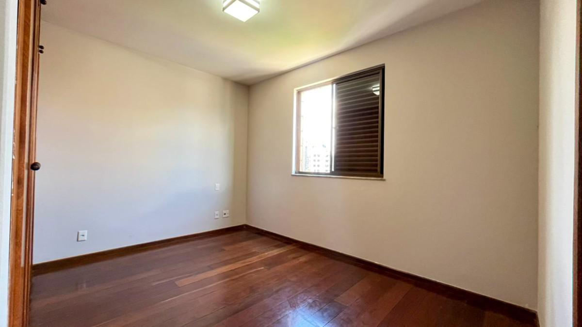Apartamento, Cruzeiro, 4 Quartos, 2 Vagas, 1 Suíte
