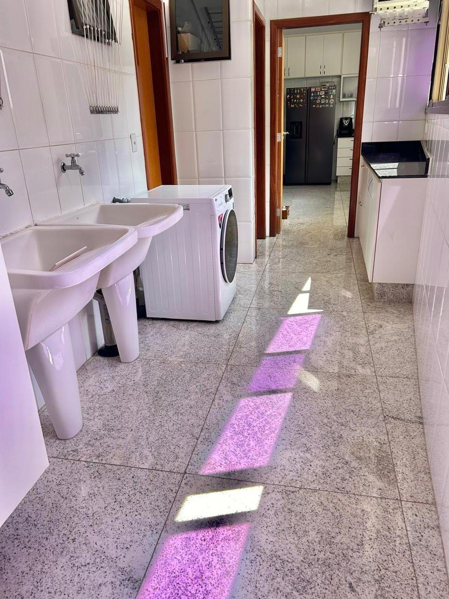 Apartamento, Santa Lúcia, 4 Quartos, 3 Vagas, 2 Suítes