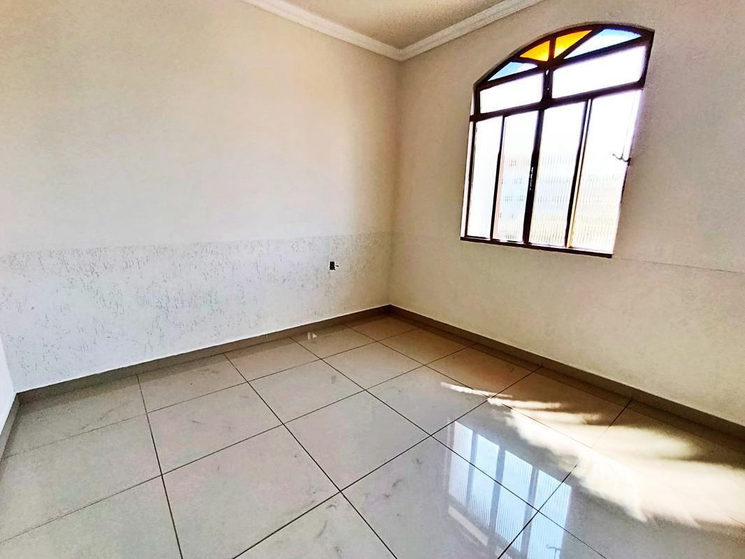 Casa, Caiçaras, 3 Quartos, 4 Vagas, 1 Suíte