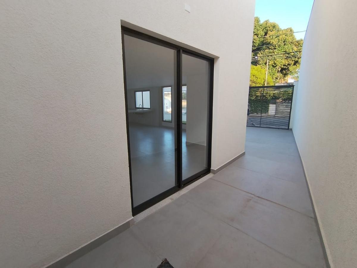 Casa, Planalto, 3 Quartos, 3 Vagas, 1 Suíte