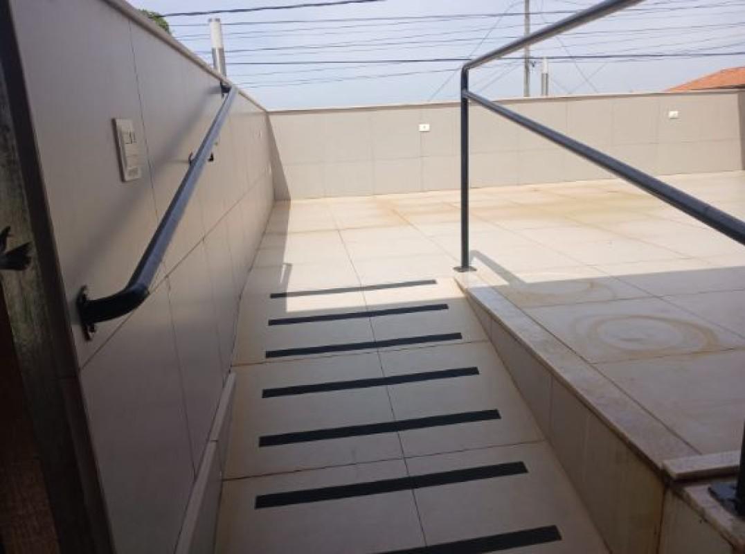 Casa, Floramar, 2 Quartos, 1 Vaga, 1 Suíte