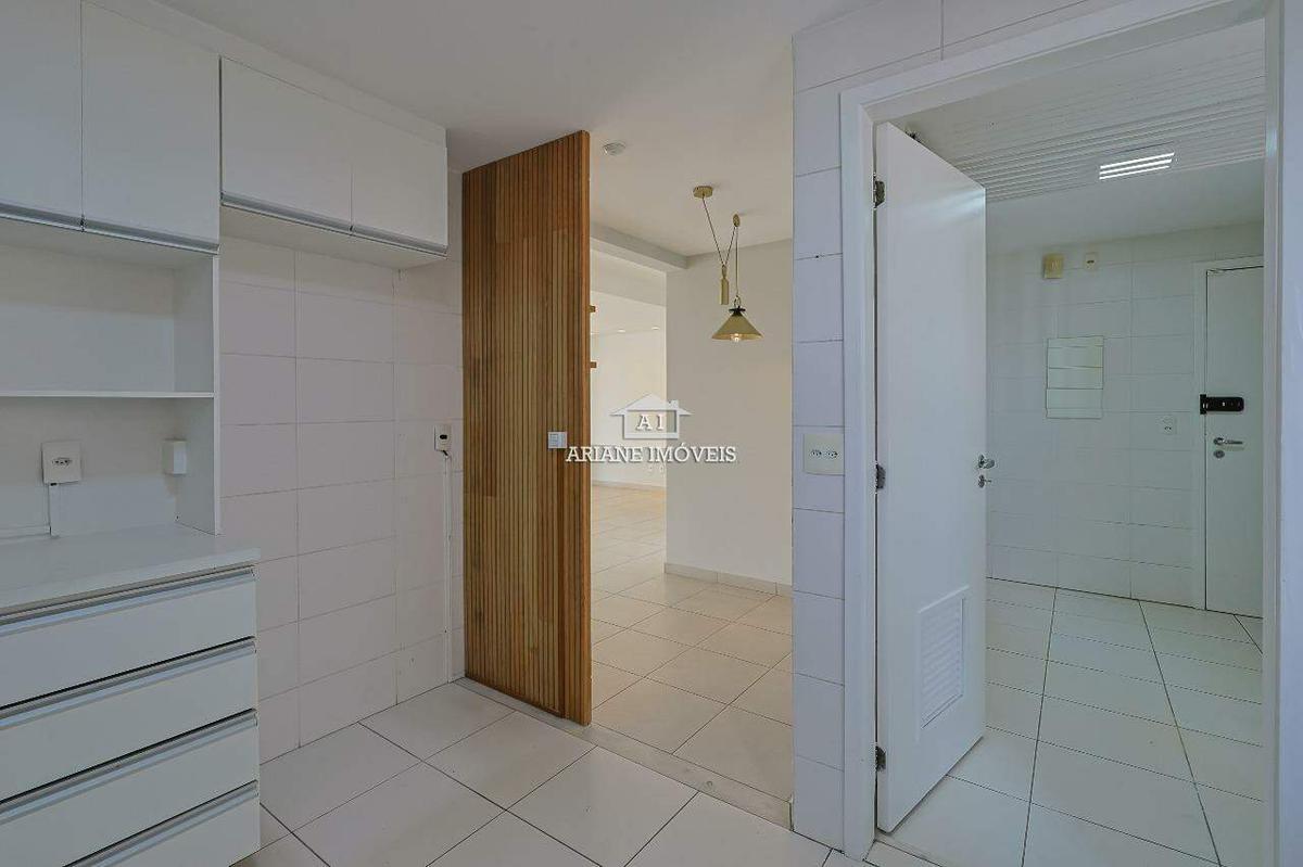 Apartamento, Vila da Serra, 5 Quartos, 3 Vagas, 3 Suítes