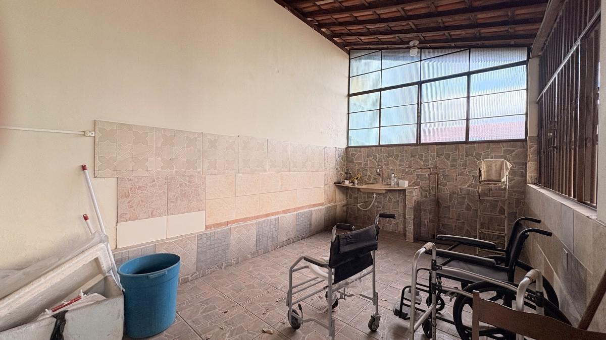 Casa, Santa Mônica, 4 Quartos, 3 Vagas