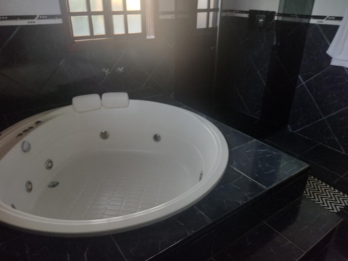 Casa, Garças, 6 Quartos, 8 Vagas, 1 Suíte