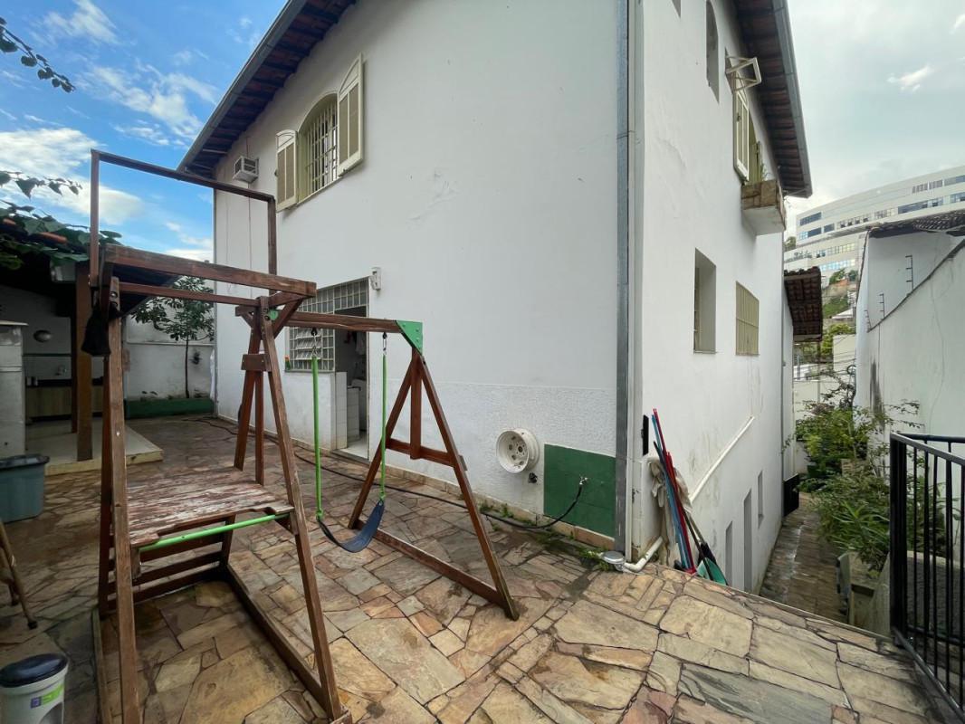 Casa, Santa Lúcia, 5 Quartos, 4 Vagas, 1 Suíte