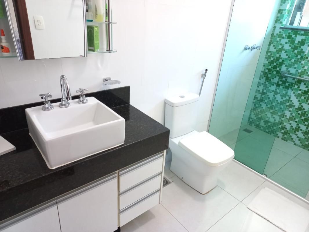 Casa, Planalto, 3 Quartos, 3 Vagas, 1 Suíte