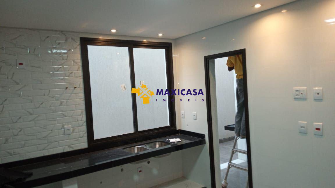 Casa, Santa Rosa, 3 Quartos, 4 Vagas, 3 Suítes