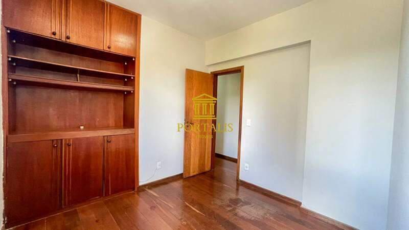 Apartamento, Cruzeiro, 4 Quartos, 2 Vagas, 1 Suíte