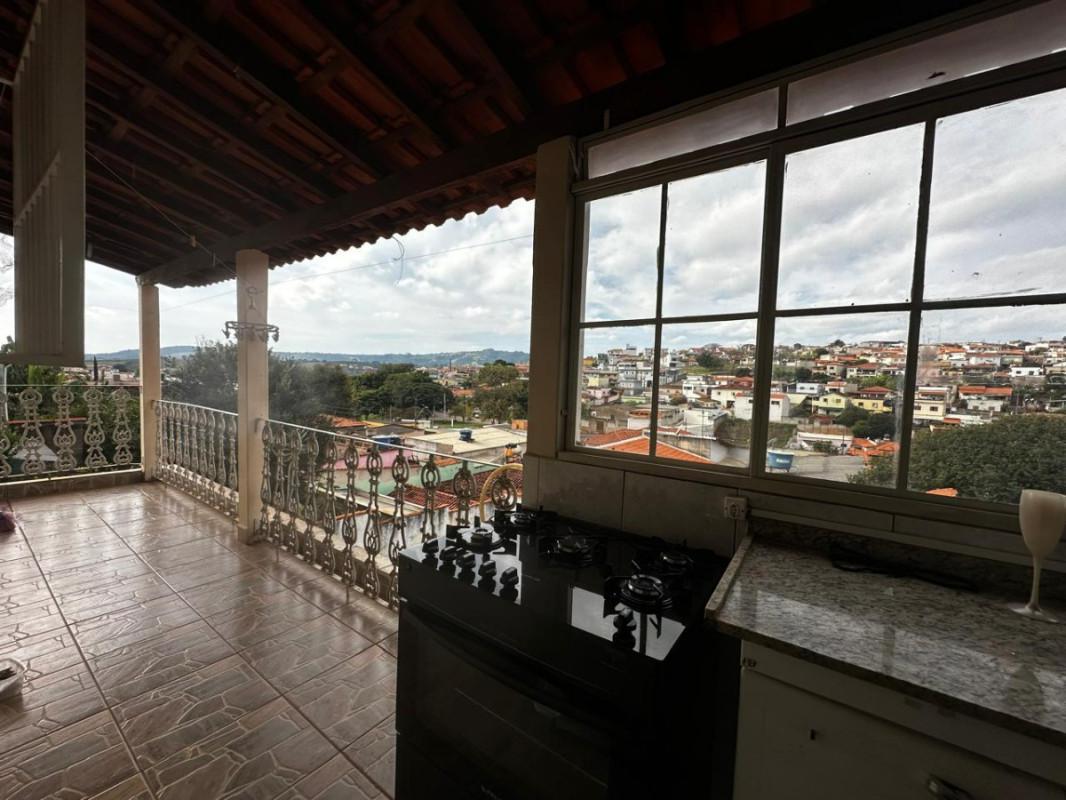 Casa, Centro, 5 Quartos, 12 Vagas, 1 Suíte