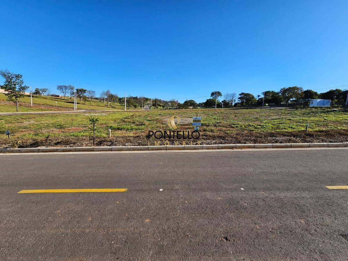 Lote, Centro, 0 Quarto, 0 Vaga