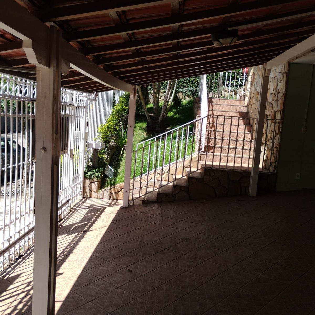 Casa, Castelo, 4 Quartos, 4 Vagas, 1 Suíte