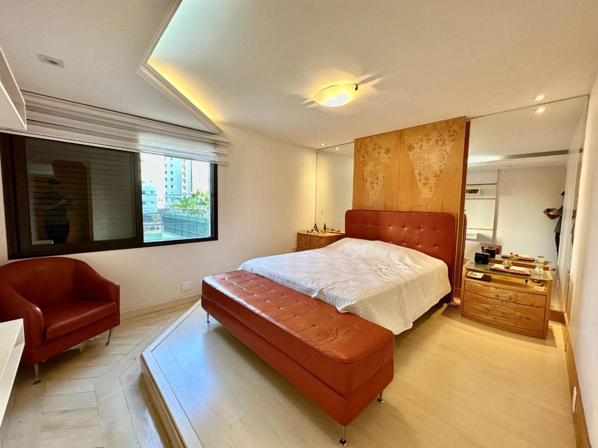 Apartamento, Belvedere, 4 Quartos, 3 Vagas, 2 Suítes