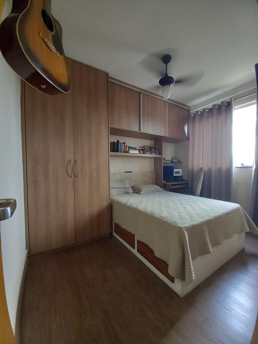 Apartamento, Barreiro, 3 Quartos, 2 Vagas, 1 Suíte