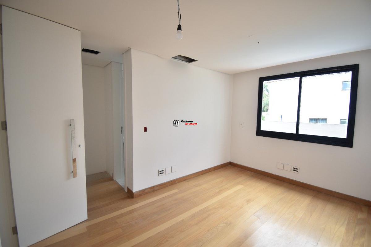 Casa, São Luiz (pampulha), 5 Quartos, 3 Vagas, 2 Suítes