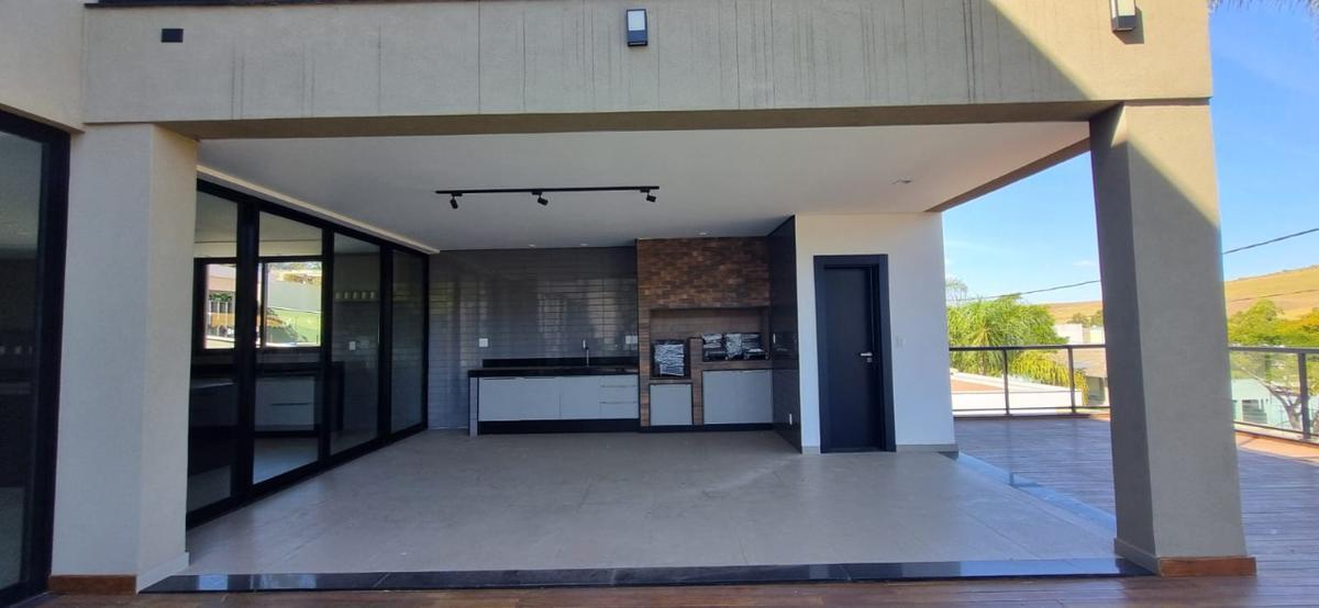 Casa, Alphaville - Lagoa dos Ingleses, 4 Quartos, 0 Vaga, 4 Suítes