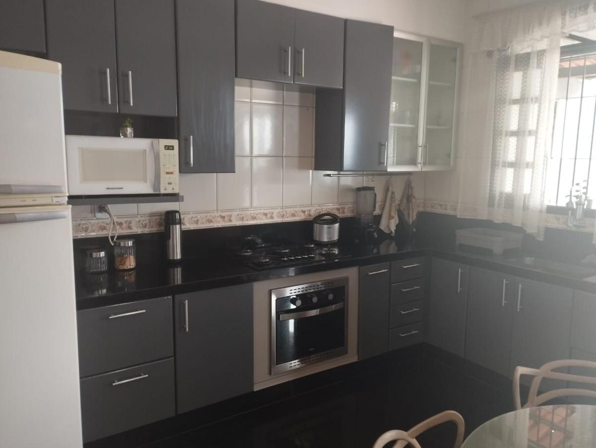 Casa, Santa Cruz, 3 Quartos, 7 Vagas, 1 Suíte