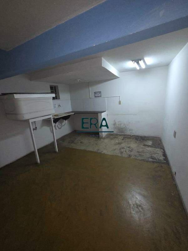 Andar, Centro, 0 Quarto, 0 Vaga