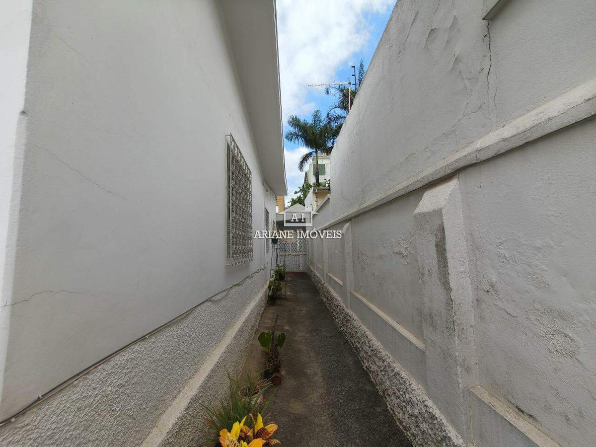 Casa, Colégio Batista, 4 Quartos, 2 Vagas