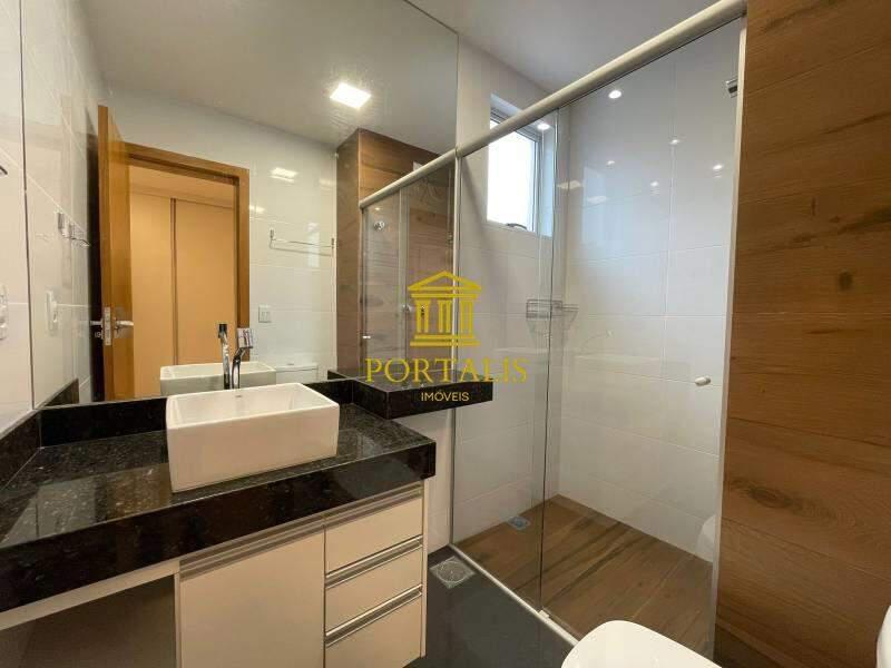 Apartamento, Vila Paris, 2 Quartos, 2 Vagas, 2 Suítes