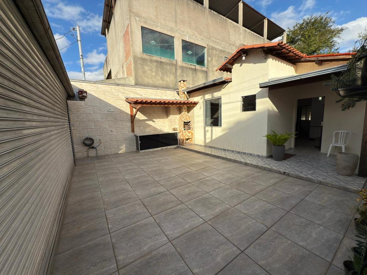 Casa, Jardim Leblon, 3 Quartos, 4 Vagas, 1 Suíte