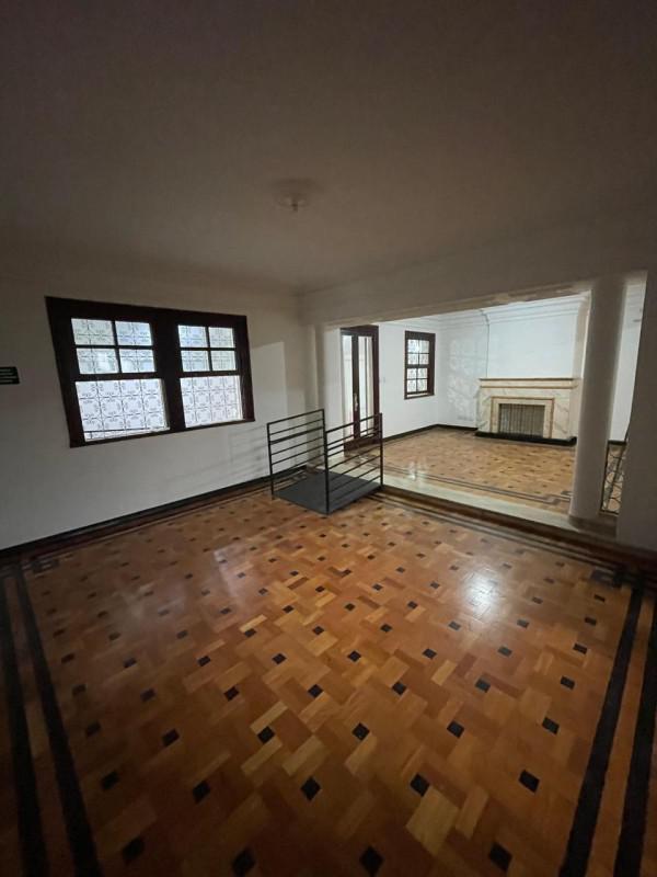 Casa, Lourdes, 5 Quartos, 0 Vaga, 1 Suíte