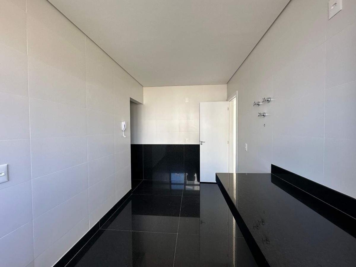Apartamento, Vale do Sereno, 4 Quartos, 5 Vagas, 1 Suíte
