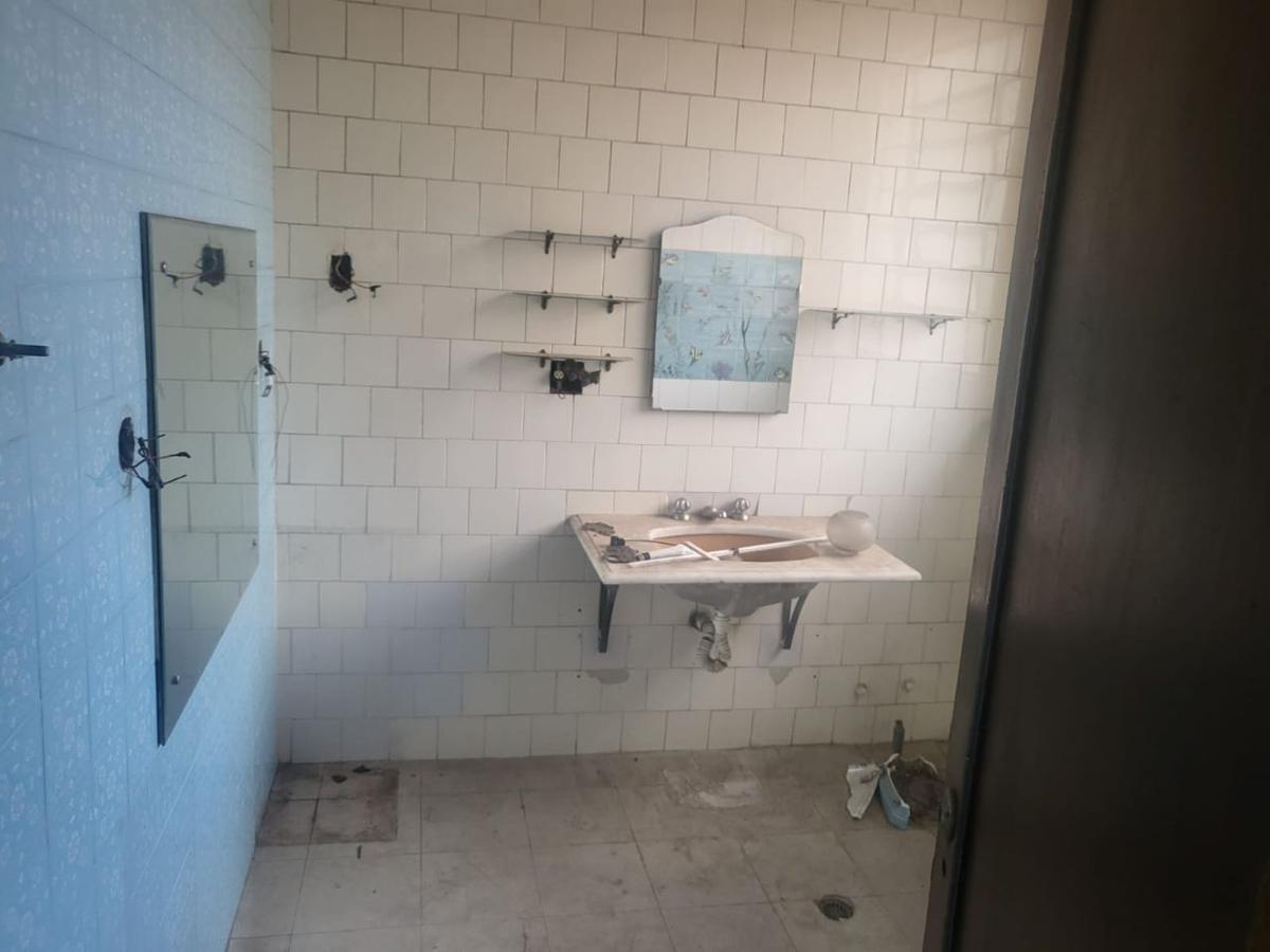 Casa, Floresta, 3 Quartos, 1 Vaga, 1 Suíte