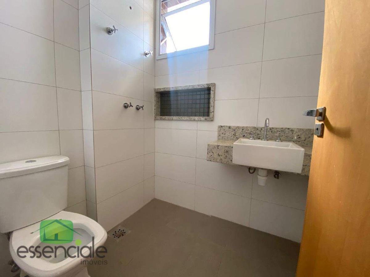 Cobertura, Fonte Grande, 3 Quartos, 2 Vagas, 1 Suíte