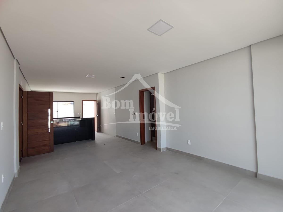 Apartamento, Centro, 2 Quartos, 0 Vaga, 1 Suíte