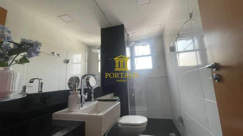 Apartamento, Lourdes, 2 Quartos, 2 Vagas, 1 Suíte