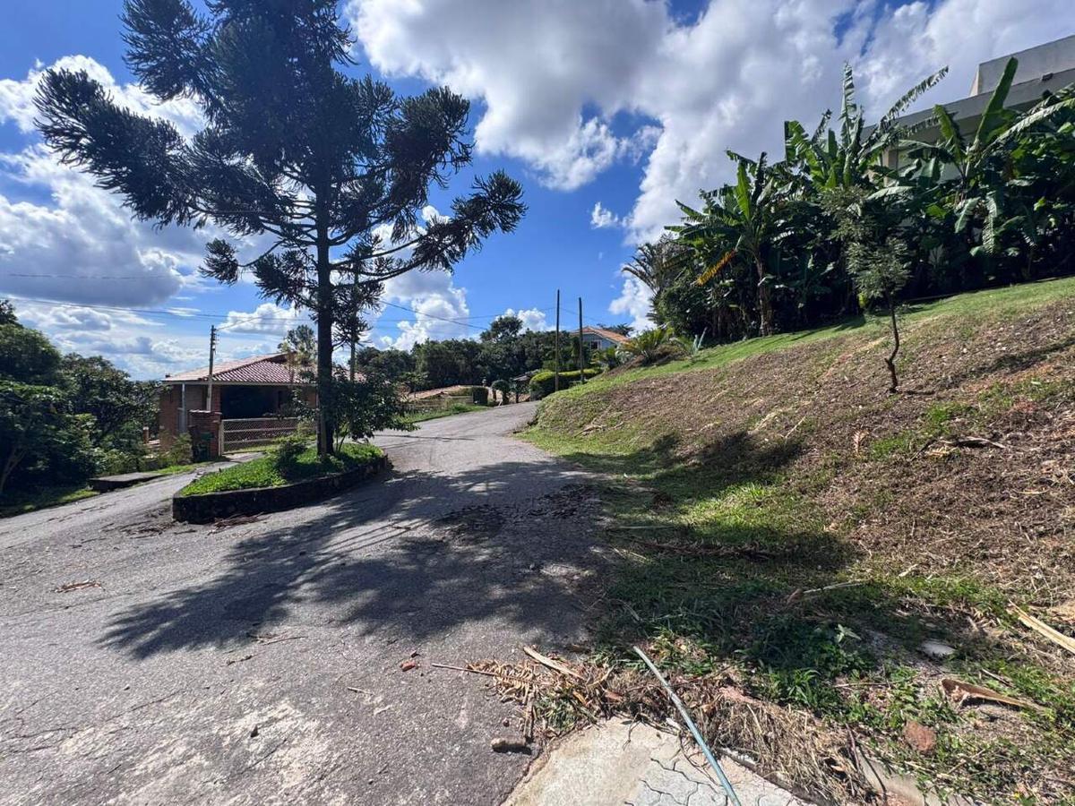 Lote, Retiro do Chalé, 0 Quarto, 0 Vaga