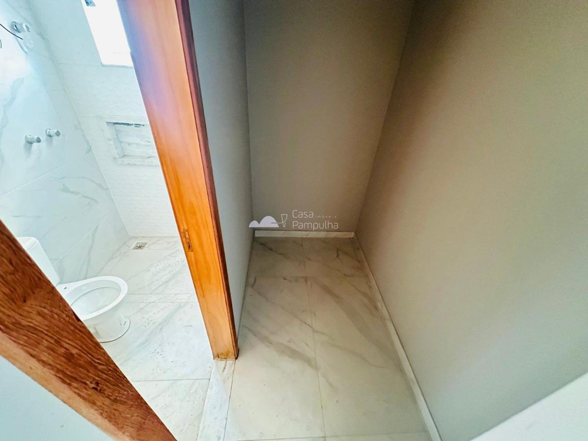 Casa, Planalto, 3 Quartos, 4 Vagas, 3 Suítes