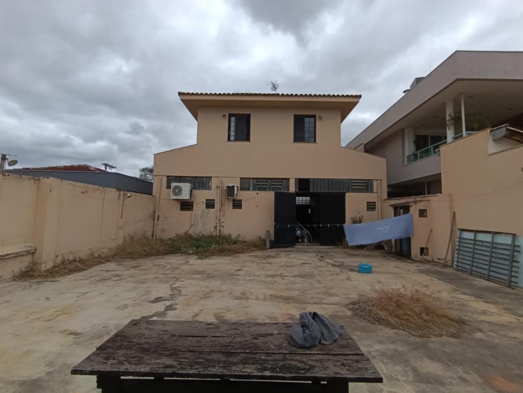 Casa, Caiçaras, 3 Quartos, 9 Vagas, 1 Suíte