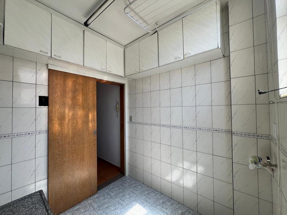 Quitinete, Colégio Batista, 2 Quartos, 1 Vaga