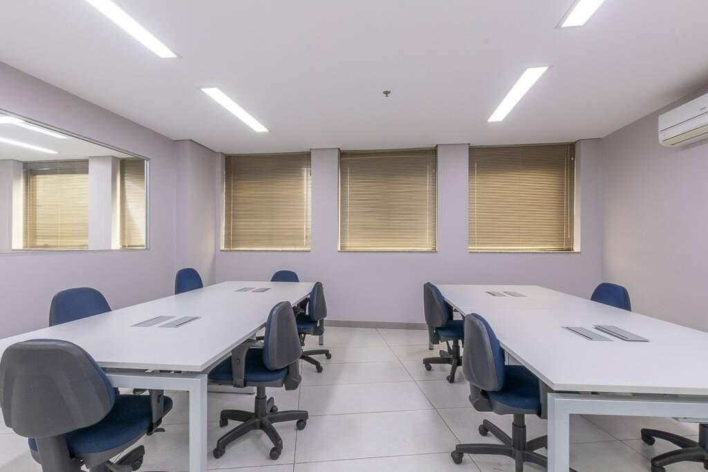 Sala, Vila da Serra, 0 Quarto, 7 Vagas