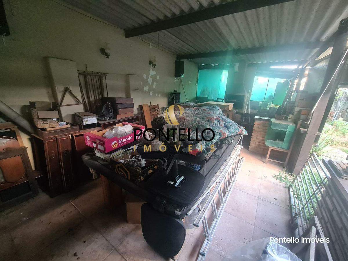 Casa, Cachoeirinha, 4 Quartos, 1 Vaga, 1 Suíte