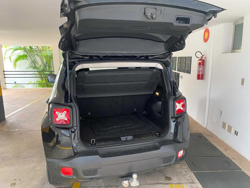 Jeep Renegade Longitude 1.8 4x2 Flex 16v Aut.