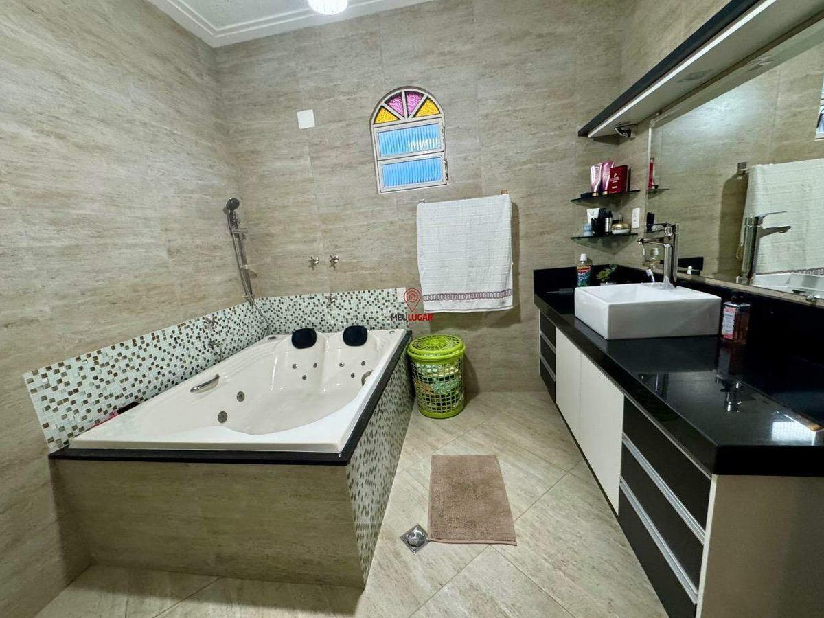 Casa, Independência, 3 Quartos, 3 Vagas, 1 Suíte