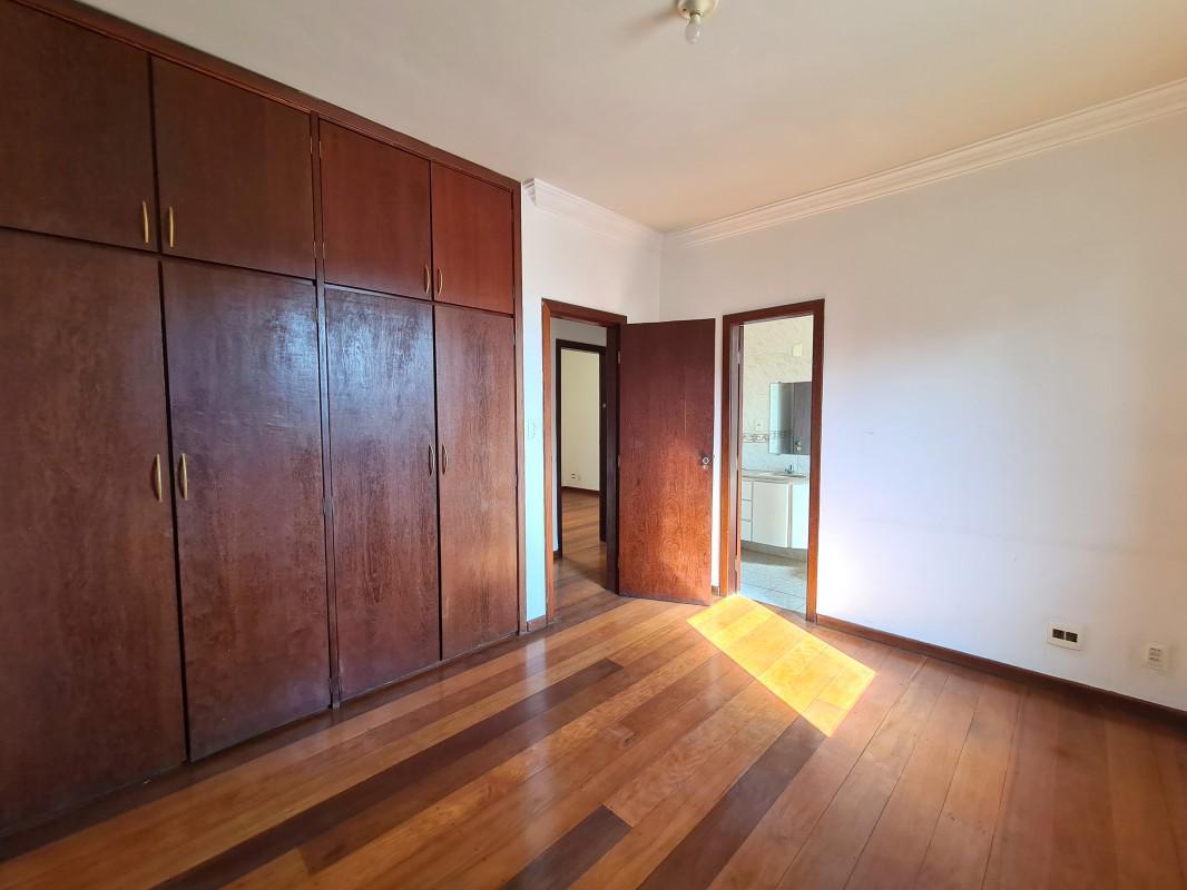 Cobertura, Ouro Preto, 3 Quartos, 2 Vagas, 1 Suíte