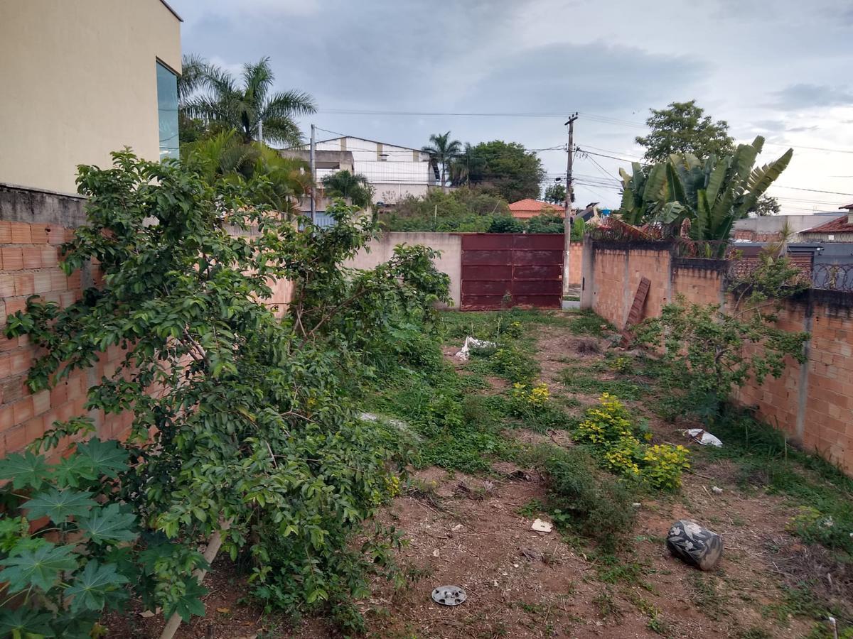 Casa, Granja Ouro Branco, 3 Quartos, 6 Vagas, 1 Suíte
