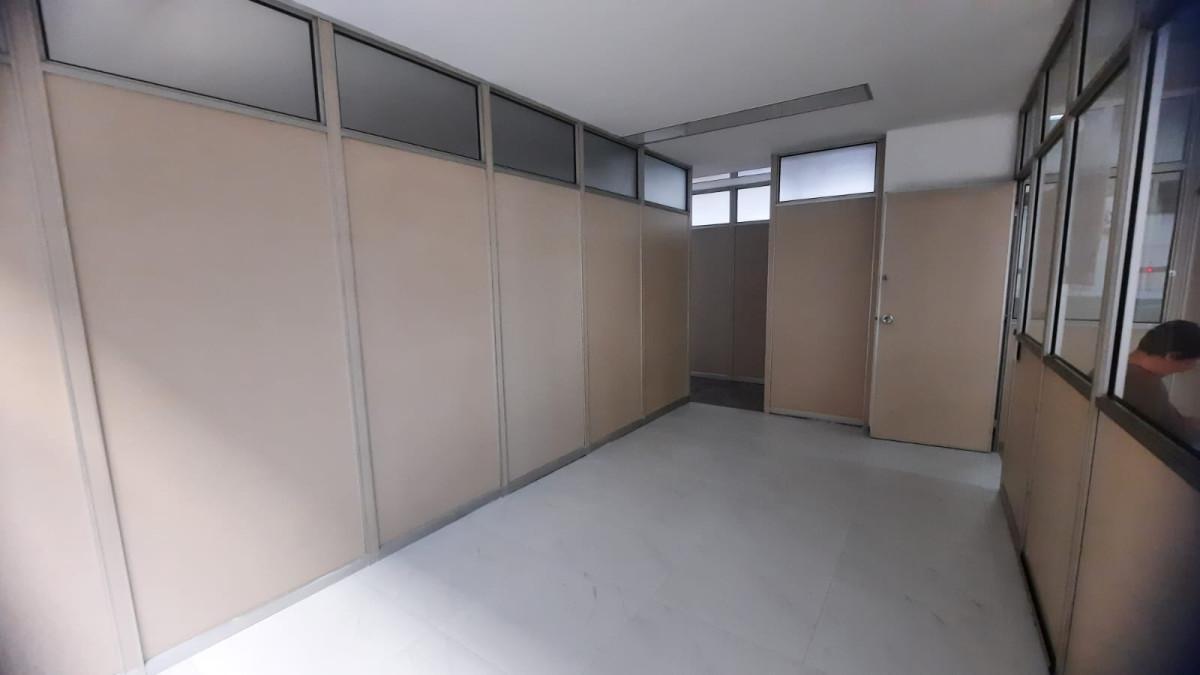 Sala, Santa Efigênia, 0 Quarto, 1 Vaga